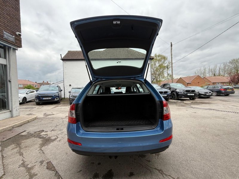 SKODA OCTAVIA