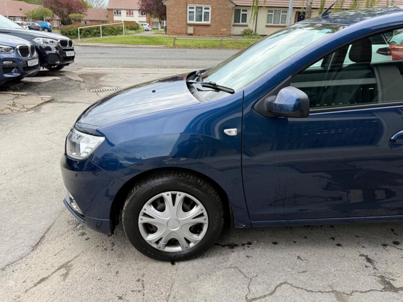 DACIA SANDERO