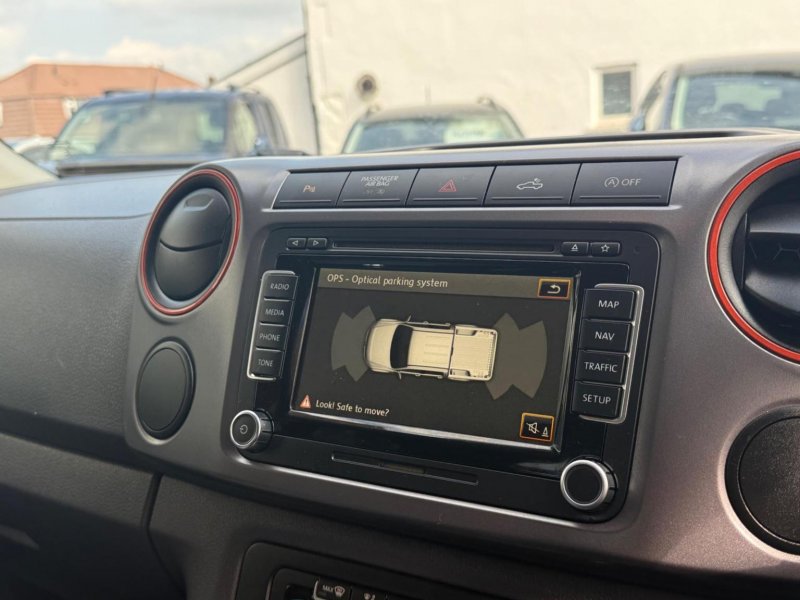 VOLKSWAGEN AMAROK