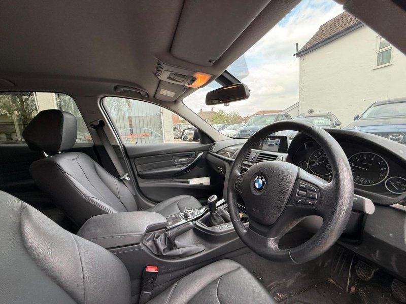 BMW 3 SERIES