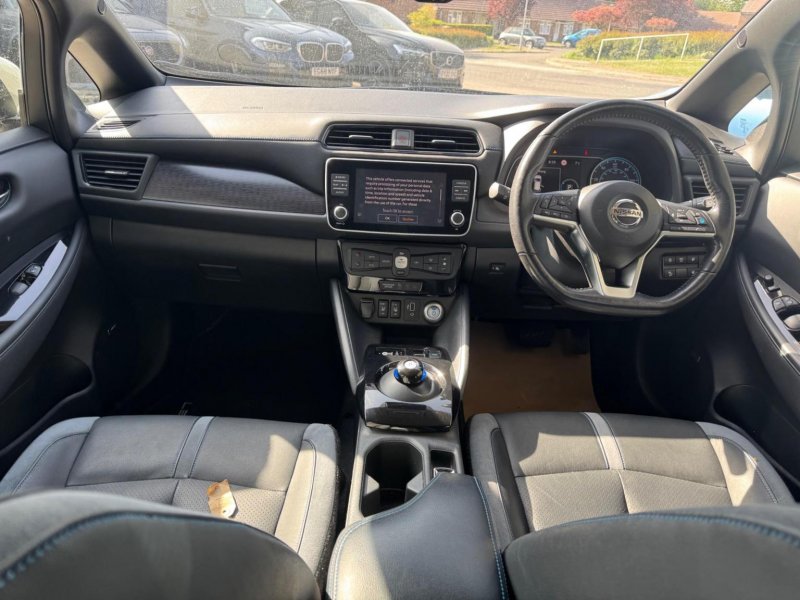 NISSAN LEAF