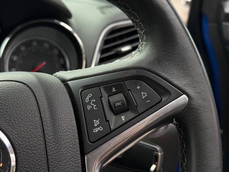 VAUXHALL MOKKA