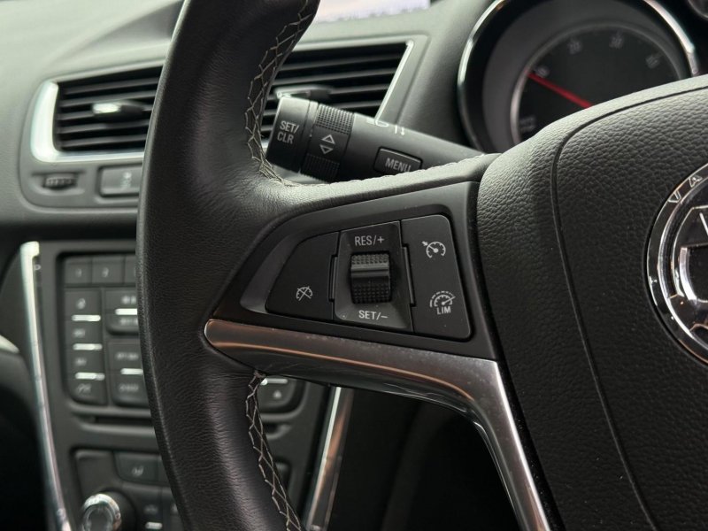 VAUXHALL MOKKA