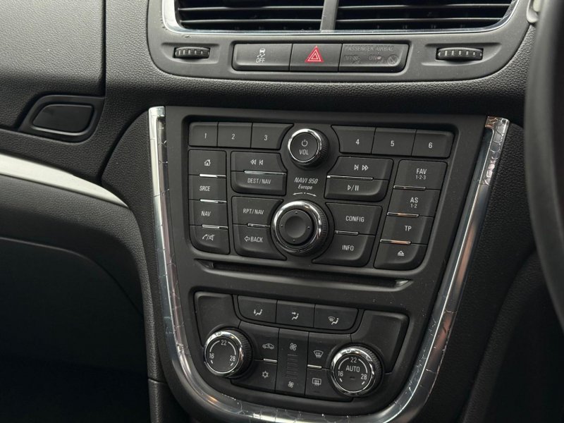 VAUXHALL MOKKA