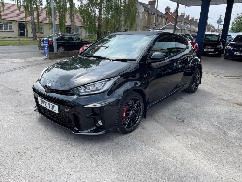 TOYOTA YARIS