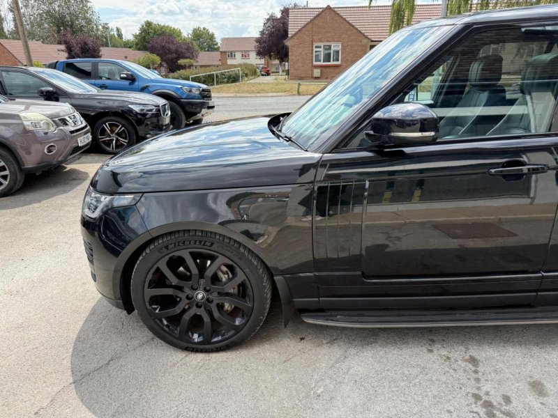 LAND ROVER RANGE ROVER
