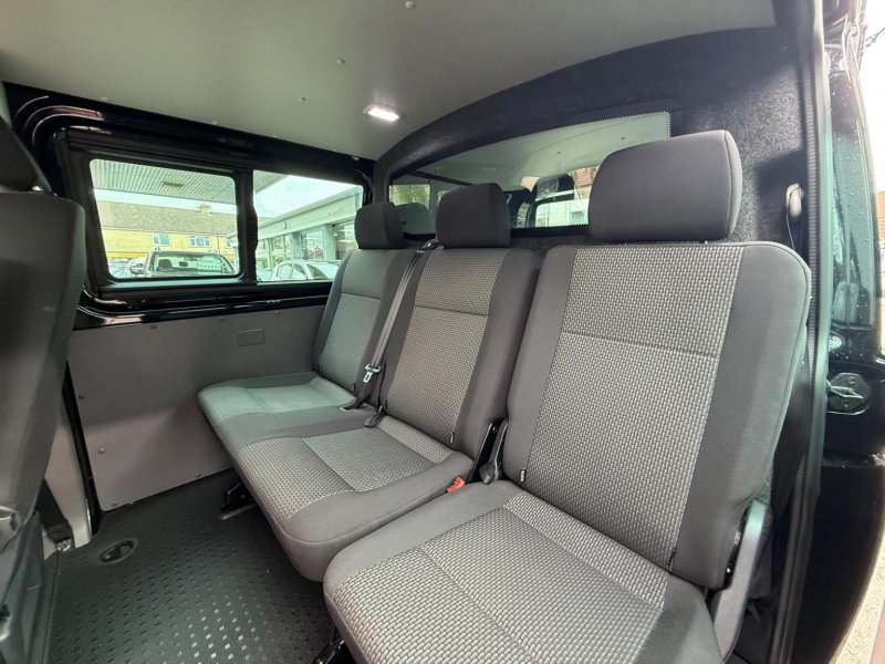 VOLKSWAGEN TRANSPORTER