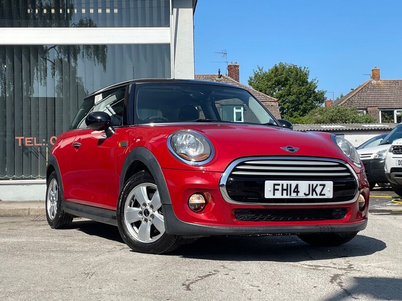 MINI HATCH