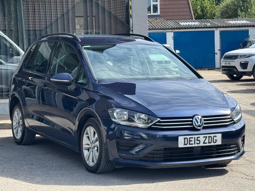 2015 Volkswagen GOLF SV